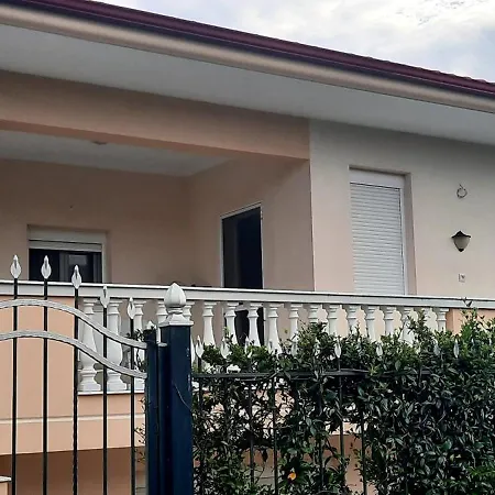 Casa De La *